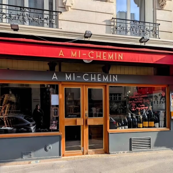 Déjeuner à Mi-Chemin