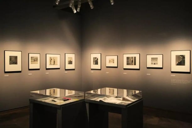 Exposition à la maison de la photo