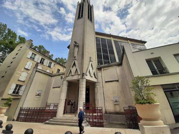 autour de l ́eglise Sainte Agnes