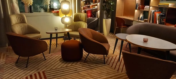 Un verre au bar de l'Hôtel Marriott Paris 17