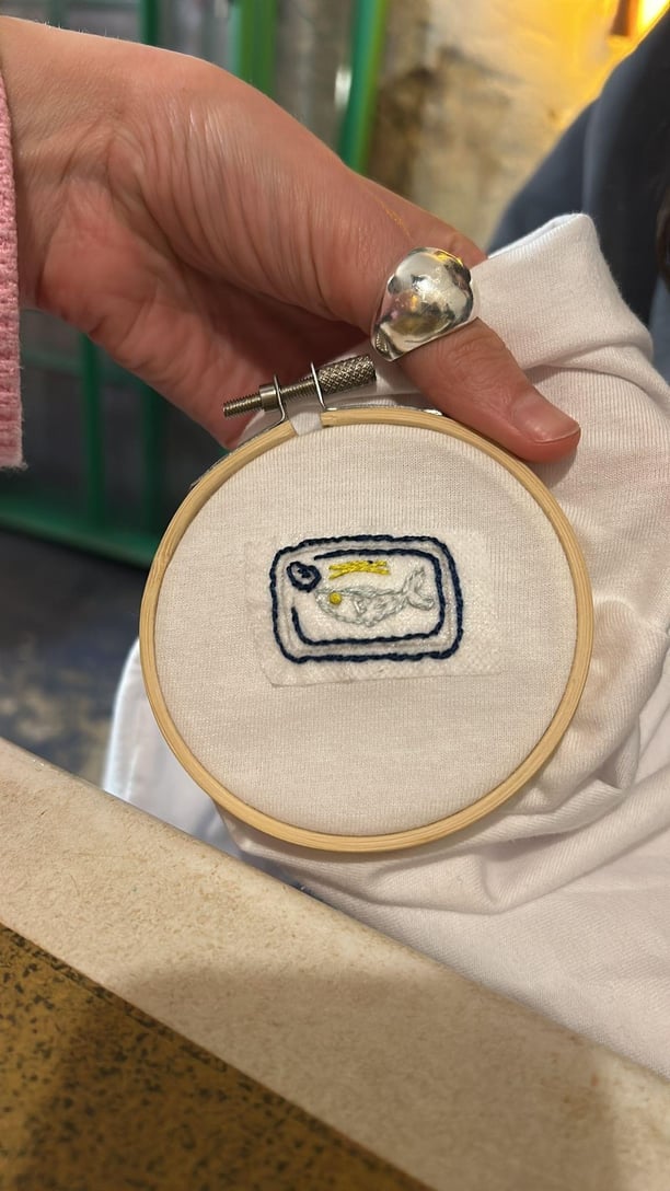 Atelier broderie sur t-shirt