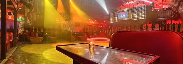 Venez au Balajo thème Groupe petit emplacement réservé