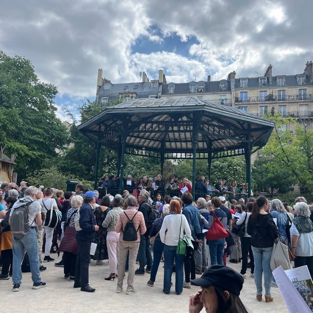 chorale de rue avec les Bachiques Bouzouks