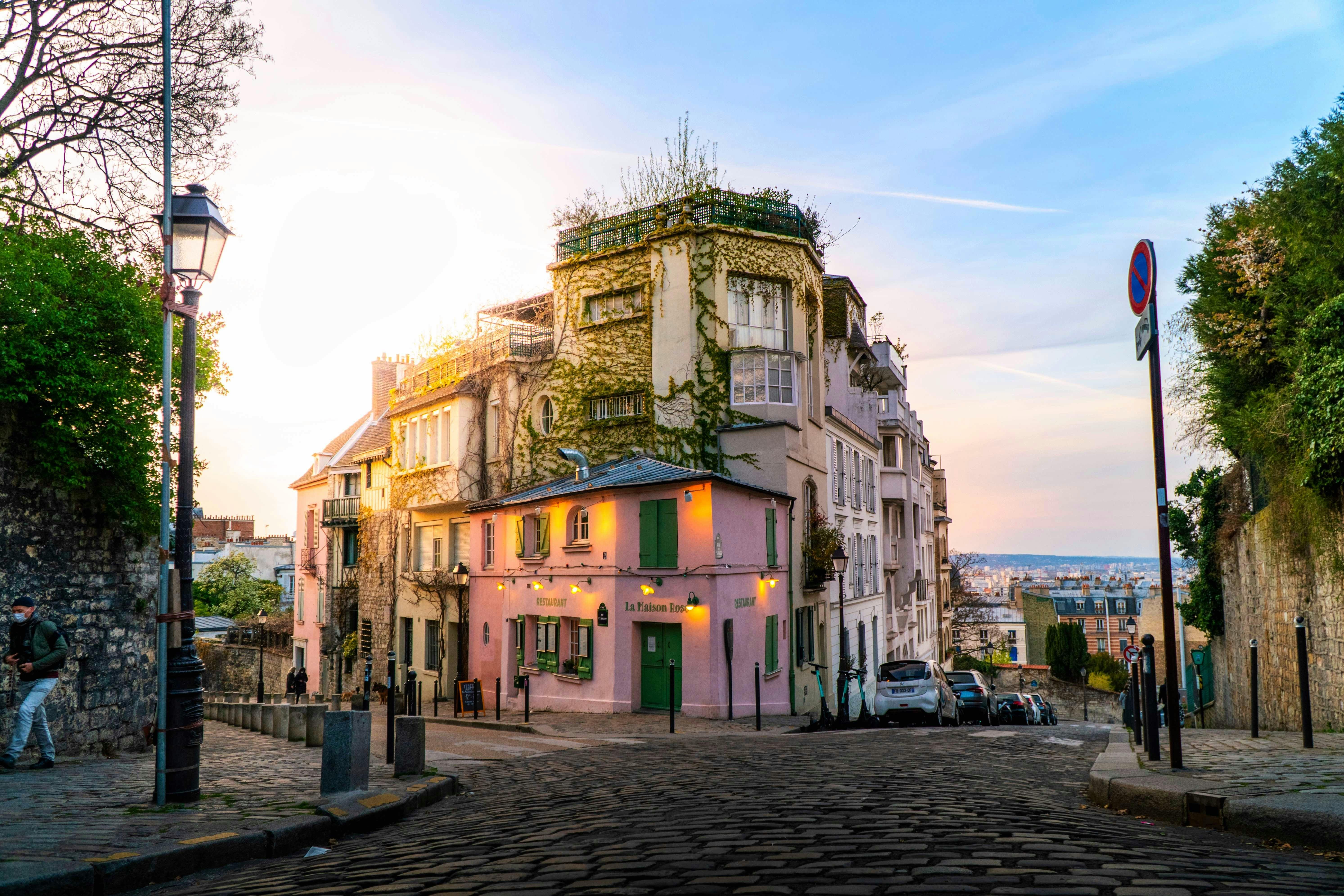 Randonnée urbaine dans les ruelles de Montmartre